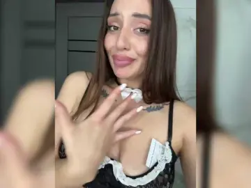 Blackqyeen  live sex cam