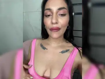 Blackqyeen  live sex cam