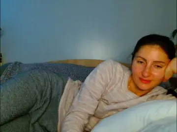 Irina9793  live sex cam