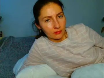 Irina9793  live sex cam