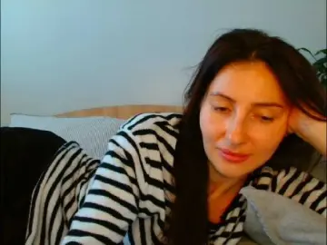 Irina9793  live sex cam
