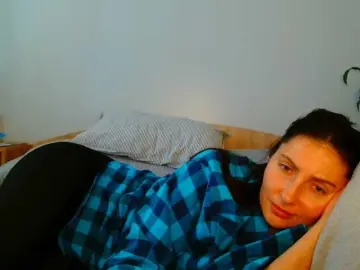 Irina9793  live sex cam