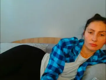 Irina9793  live sex cam