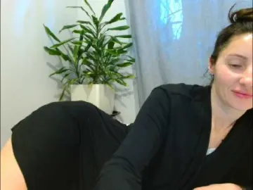 Irina9793  live sex cam