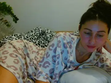 Irina9793  live sex cam