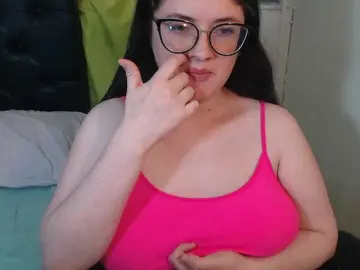 KrystalAdams  live sex cam