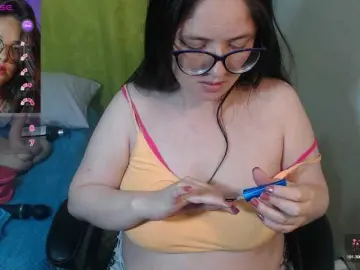 KrystalAdams  live sex cam