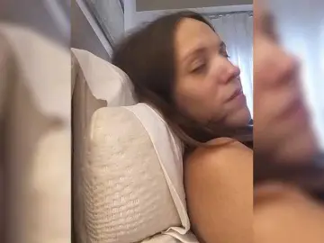 Lauflor  live sex cam