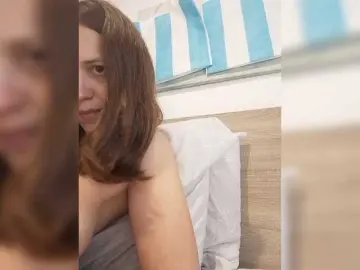 Lauflor  live sex cam