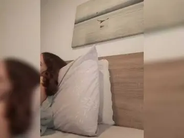 Lauflor  live sex cam