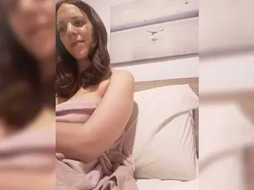 Lauflor  live sex cam