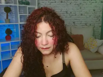 ZAHIRA-1  live sex cam