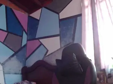 Beautifulchubbyqueen  live sex cam