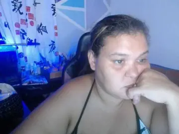 Beautifulchubbyqueen  live sex cam