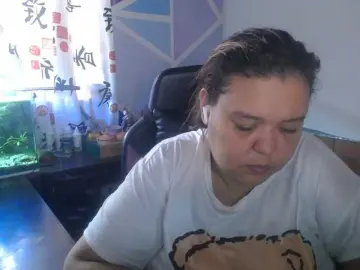 Beautifulchubbyqueen  live sex cam