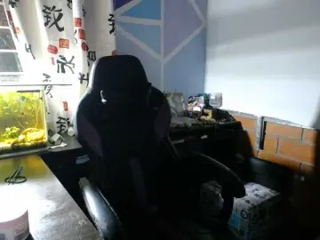 Beautifulchubbyqueen  live sex cam