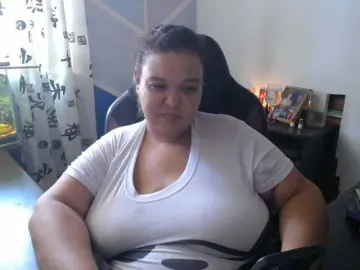 Beautifulchubbyqueen  live sex cam