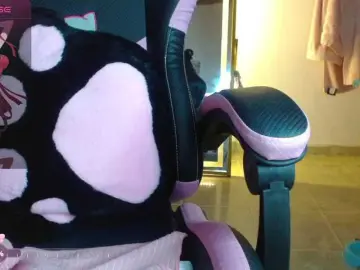 Coraline1  live sex cam