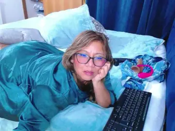 Slutdirty  live sex cam