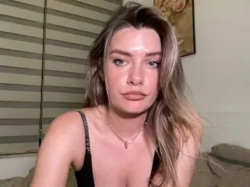 Lucy090909  live sex cam