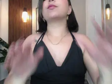 Sharlotte-Milk  live sex cam