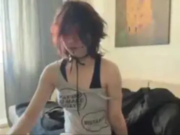 FinnyMonson  live sex cam