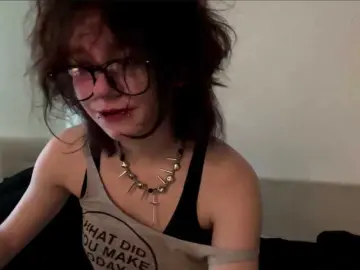 FinnyMonson  live sex cam