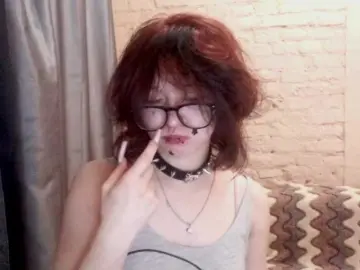 FinnyMonson  live sex cam
