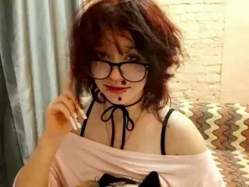 FinnyMonson  live sex cam