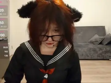 FinnyMonson  live sex cam