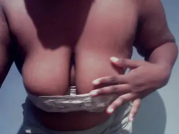 Freakyslut5  live sex cam