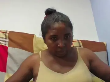 Josy-2  live sex cam