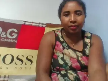 Josy-2  live sex cam