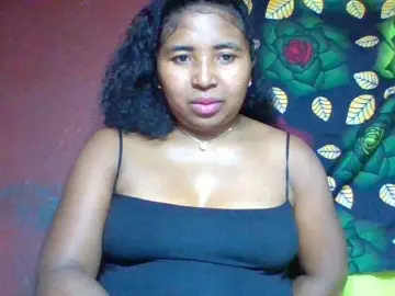Josy-2  live sex cam
