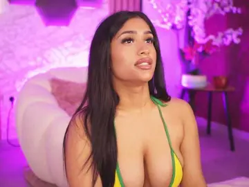 KiraKrush  live sex cam