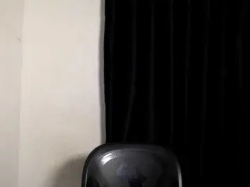 Lickmapussy  live sex cam