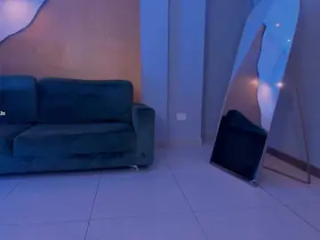 MaddisonLowe  live sex cam