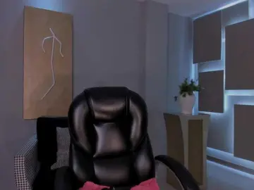 MaddisonLowe  live sex cam