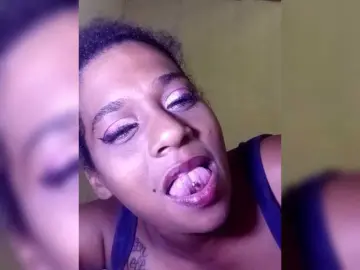 MizzCreator  live sex cam