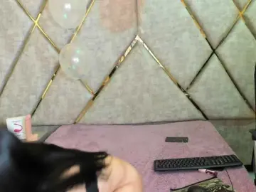 NairobiSkinny  live sex cam
