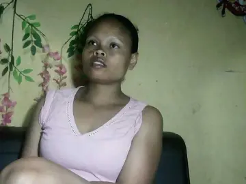 Pussy01lips  live sex cam