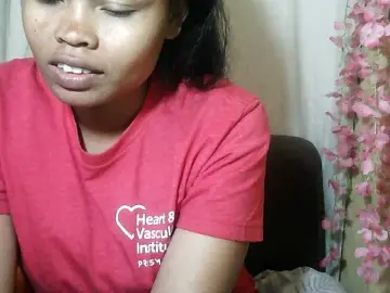 Pussy01lips  live sex cam