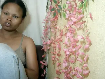 Pussy01lips  live sex cam