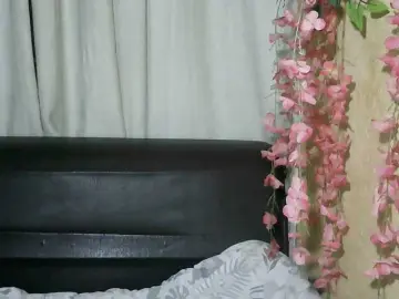 Pussy01lips  live sex cam