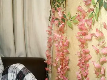 Pussy01lips  live sex cam