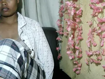 Pussy01lips  live sex cam