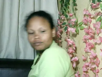 Pussy01lips  live sex cam