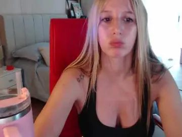 Sweet-Maga  live sex cam