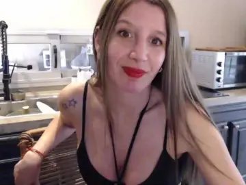 Sweet-Maga  live sex cam