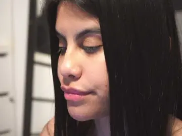 Capriciousqueen  live sex cam